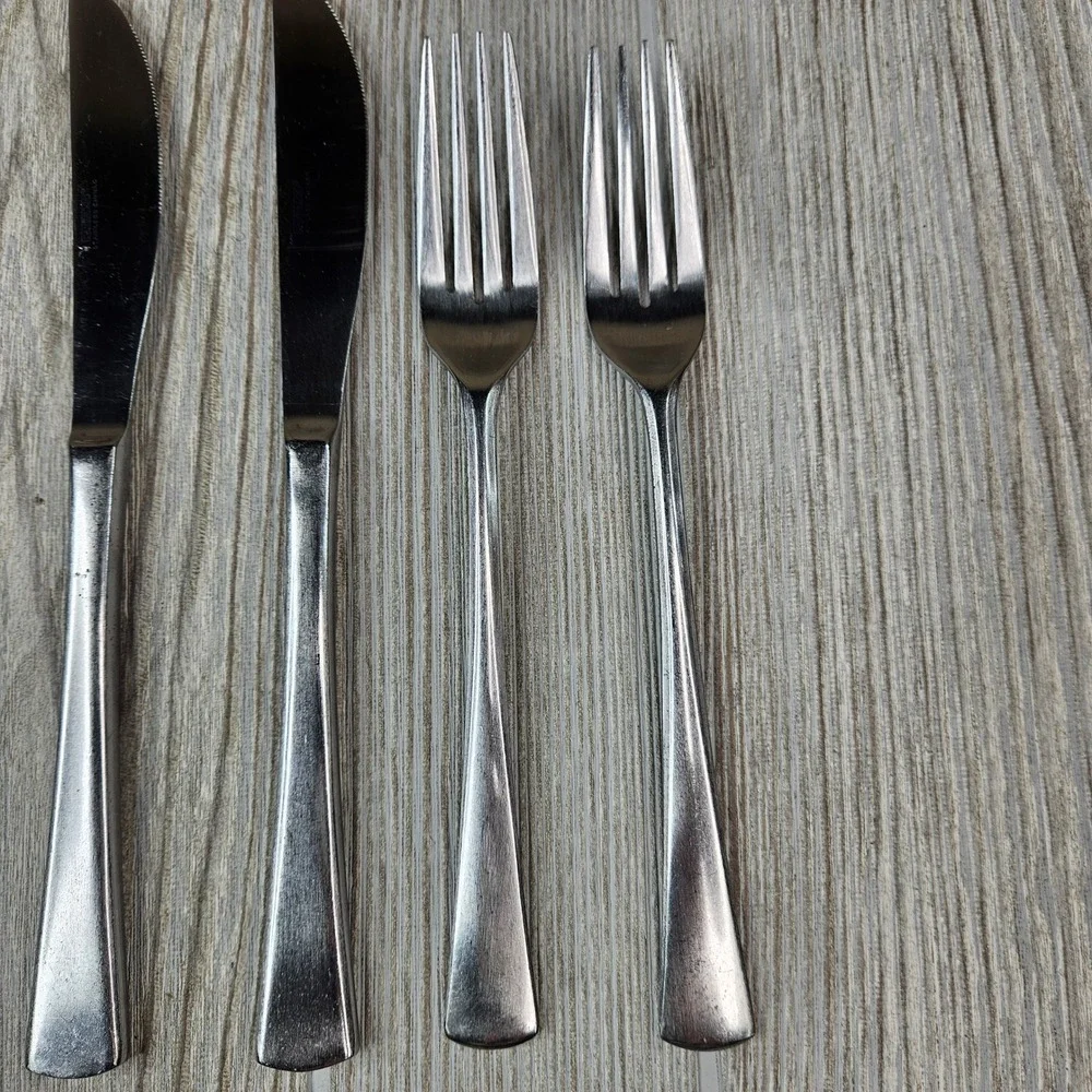Lowell Cambridge Satin Stainless Flatware‎ Set 15 Piece Spoons Knives Forks